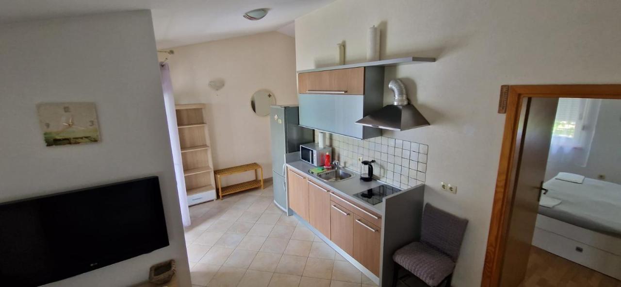 Oasis Of Peace Apartment Оміш Екстер'єр фото