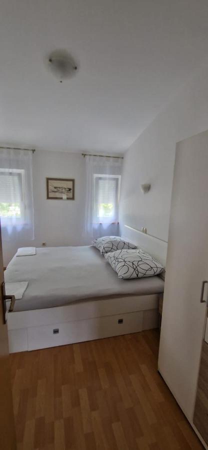 Oasis Of Peace Apartment Оміш Екстер'єр фото