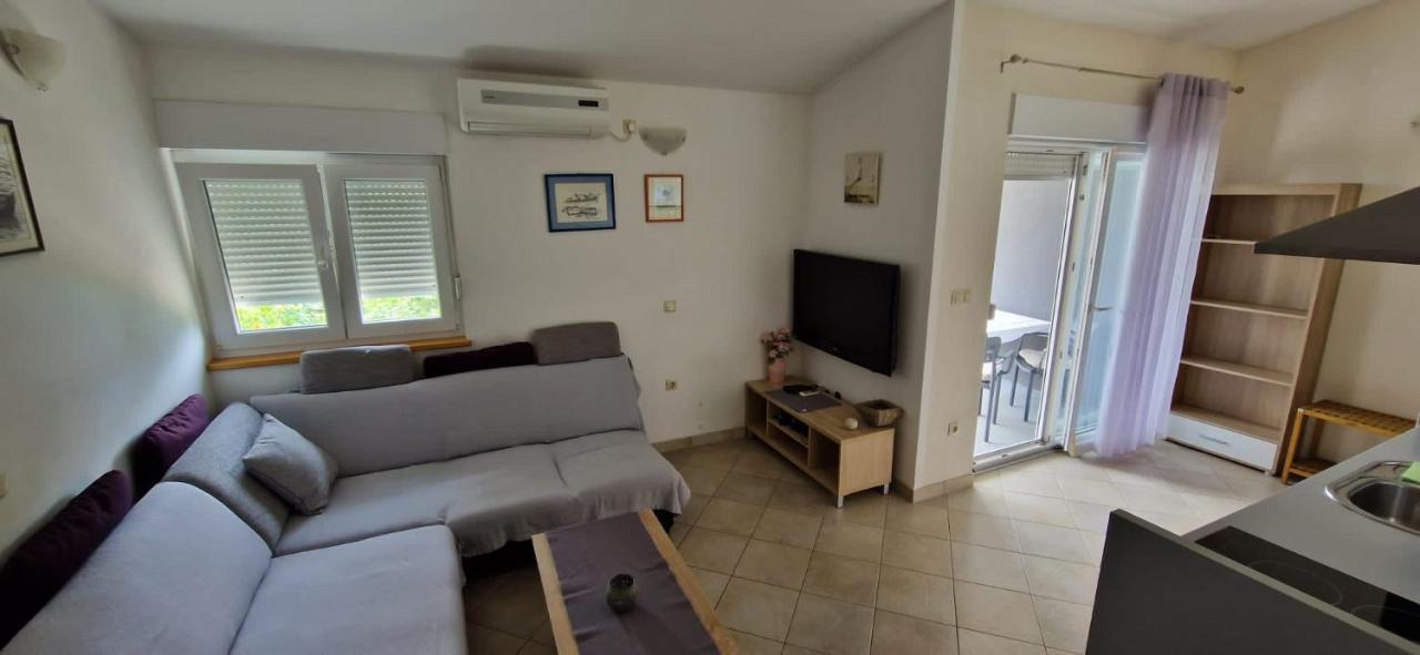 Oasis Of Peace Apartment Оміш Екстер'єр фото