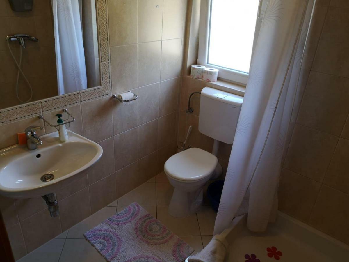Oasis Of Peace Apartment Оміш Екстер'єр фото